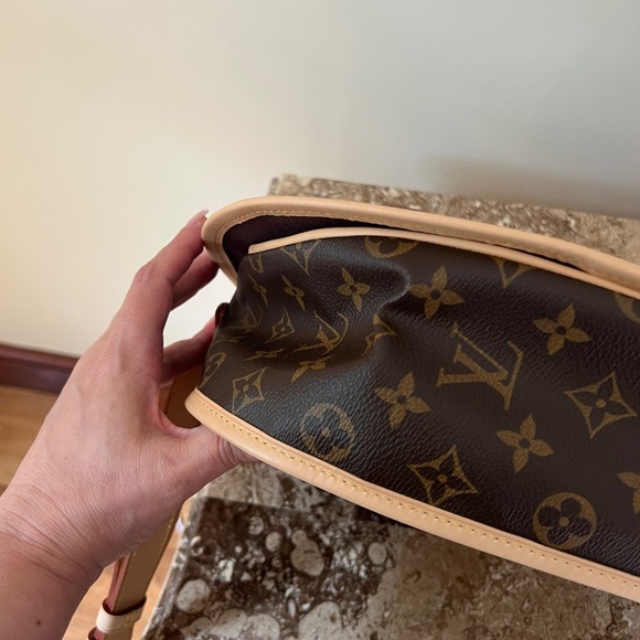 NEW LOUIS VUITTON  Monogram Menilmontant MM - Picture 14 of 16